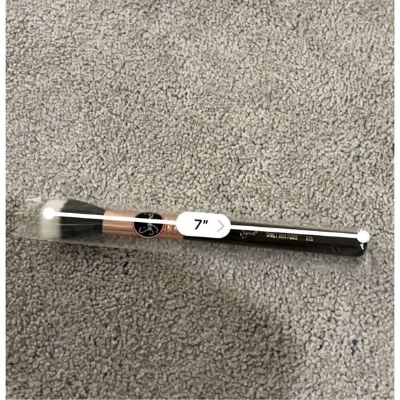 NEW Sigma F55 Small Duo Fibre makeup brush $22 - Picture 3 of 3